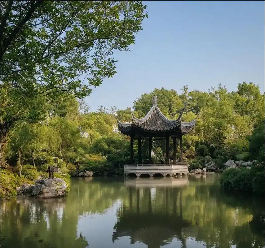 湛江坡头醉蓝餐饮有限公司